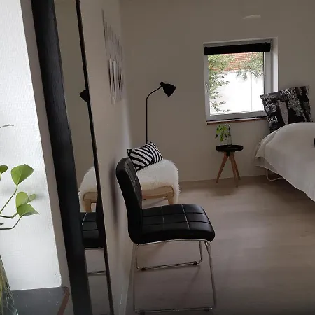 Appartement Central Gardlejlighed I Naer Indkob Og Natur 2 Bedroom City