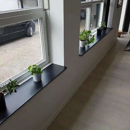 Central Gardlejlighed I Naer Indkob Og Natur 2 Bedroom City Appartement